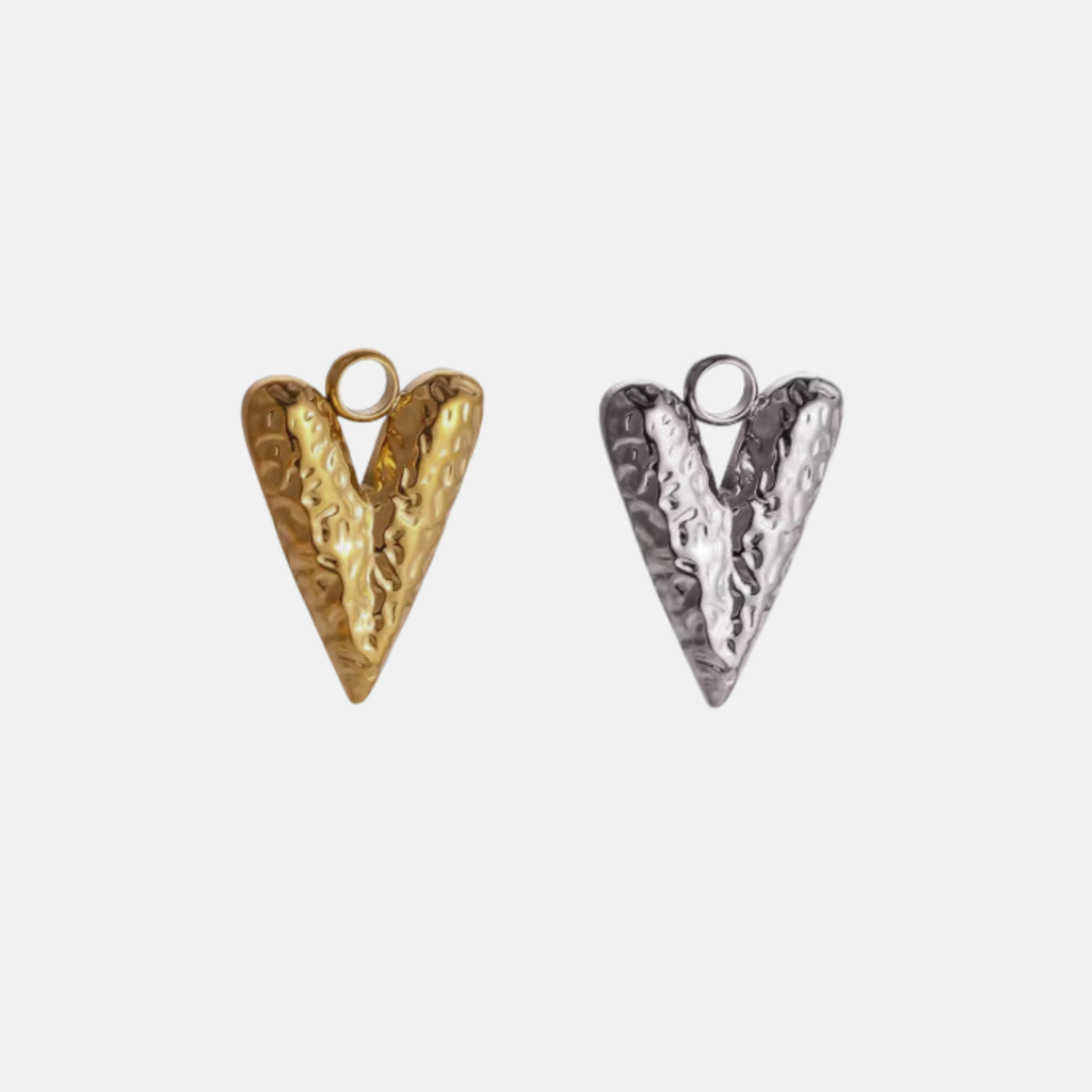 POINTY HEART CHARM