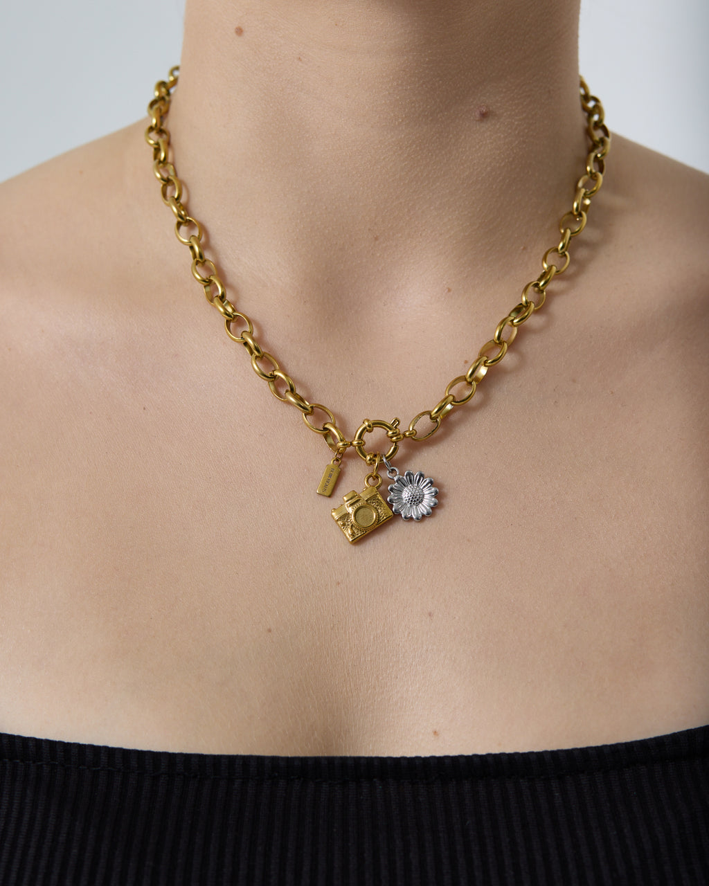 STELLA CHAIN NECKLACE