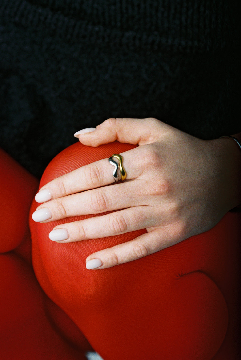 WAVY RING