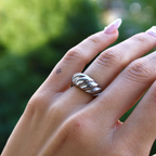 FAYE RING