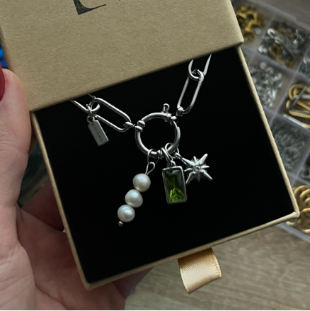 STACKED PEARLS CHARM